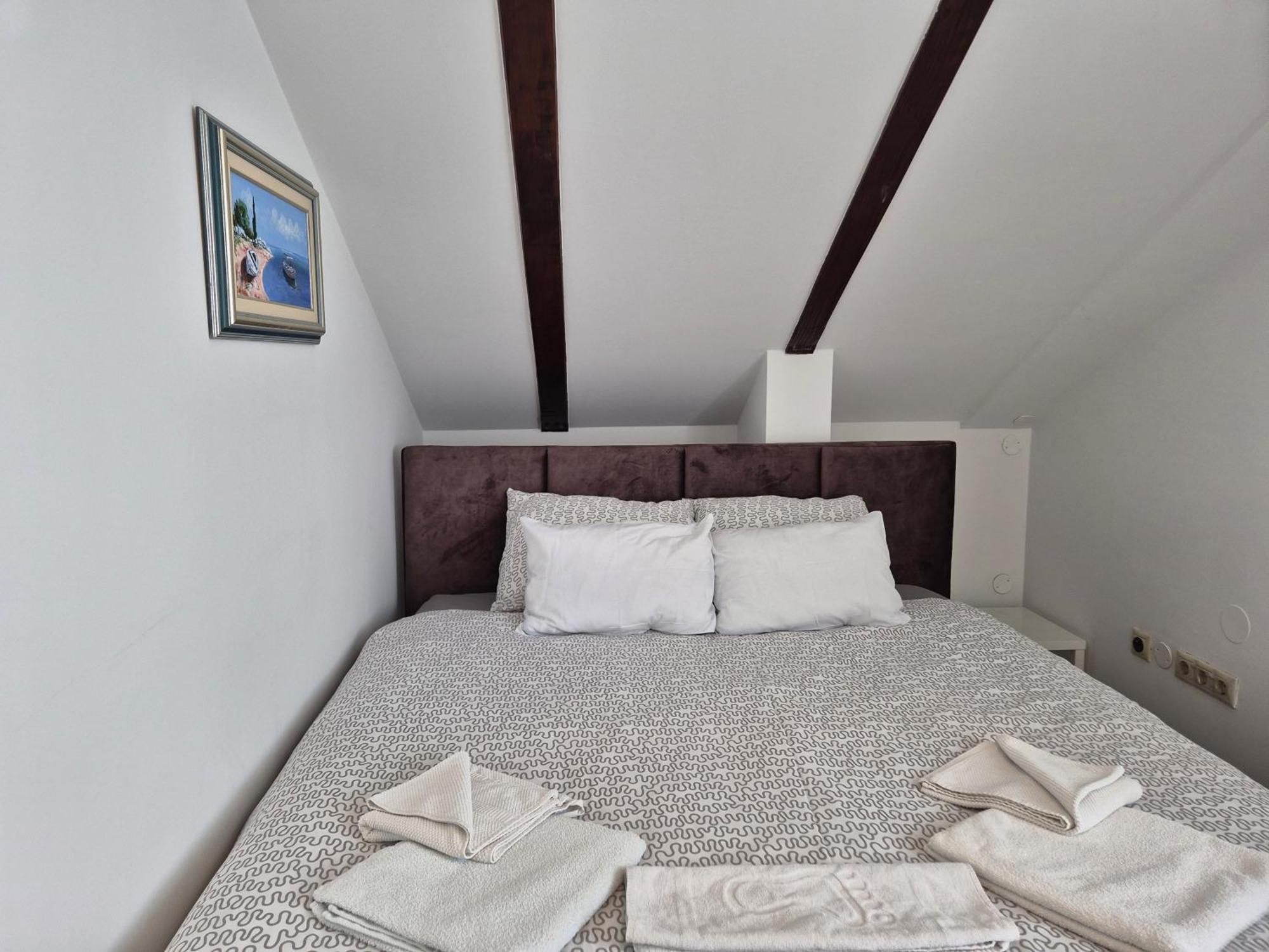 Renovated Apartments Skorin Rogoznica  Esterno foto